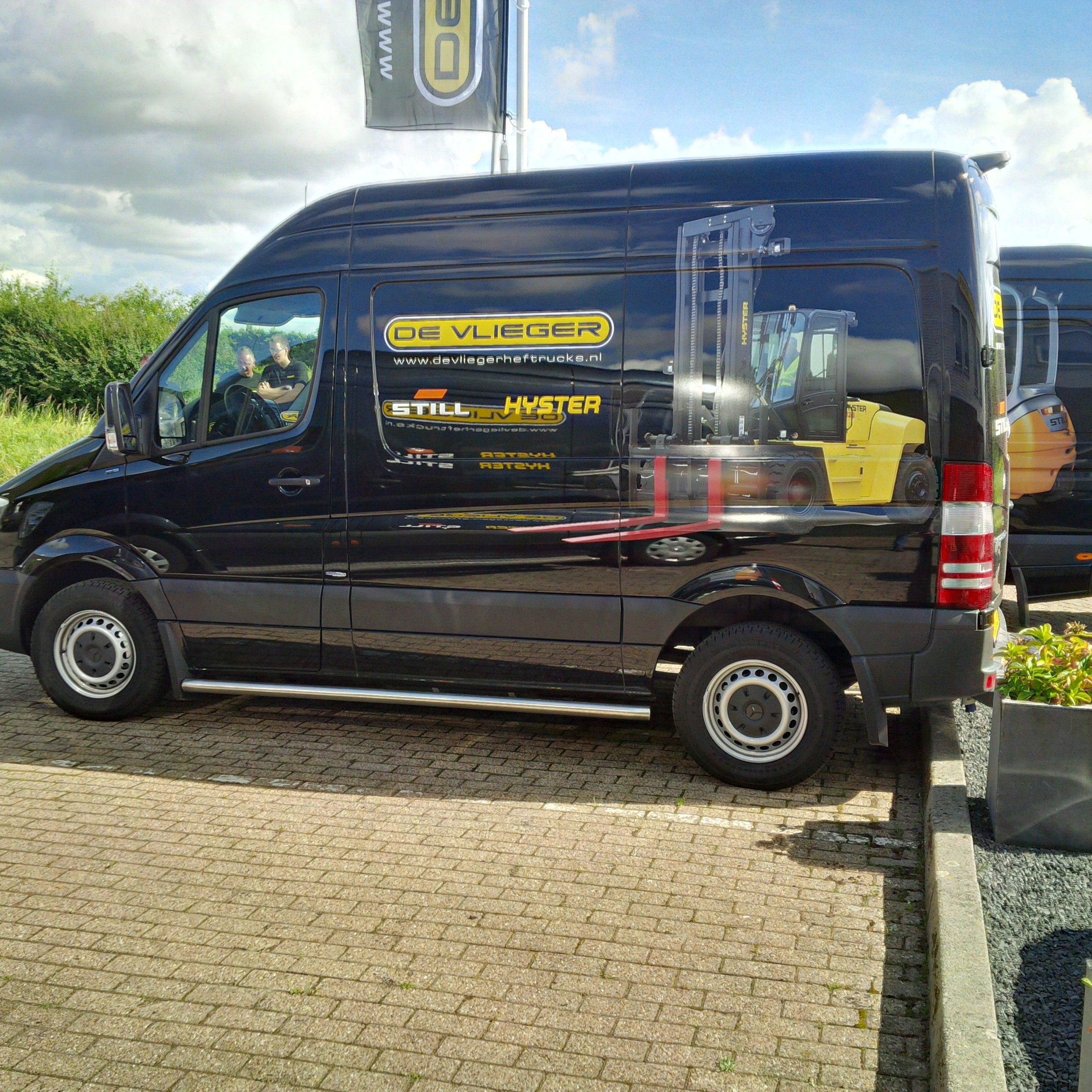 NIEUWE SERVICEBUSSEN!