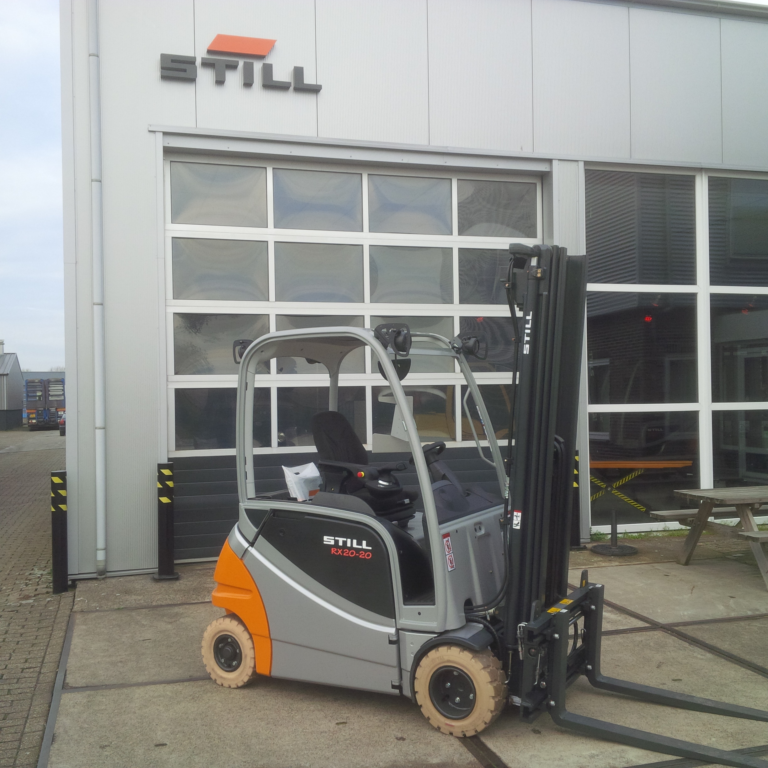 NIEUWE RX 20-20P voor aflevering