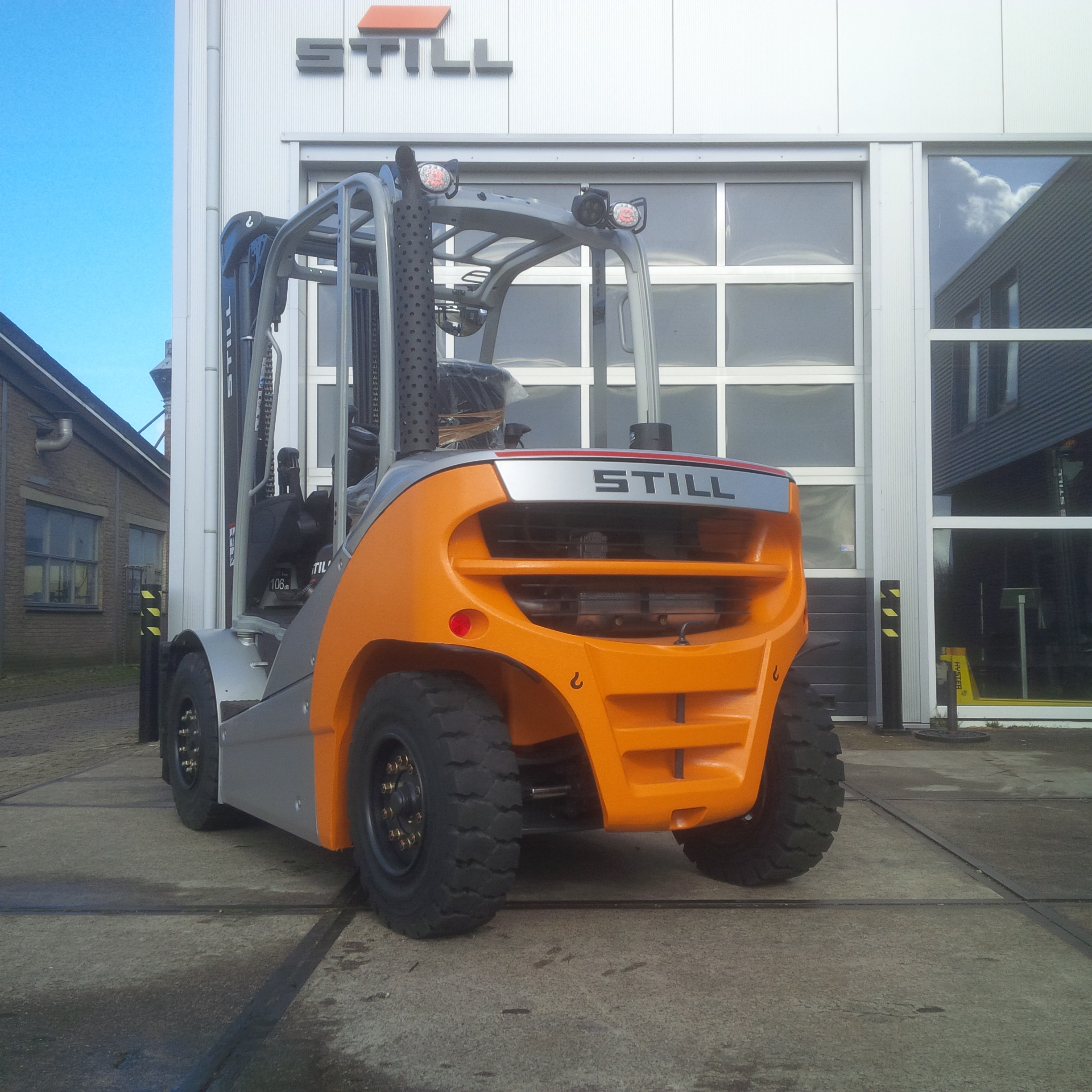 Afgeleverd: 1/2 Nieuwe RX 70-40