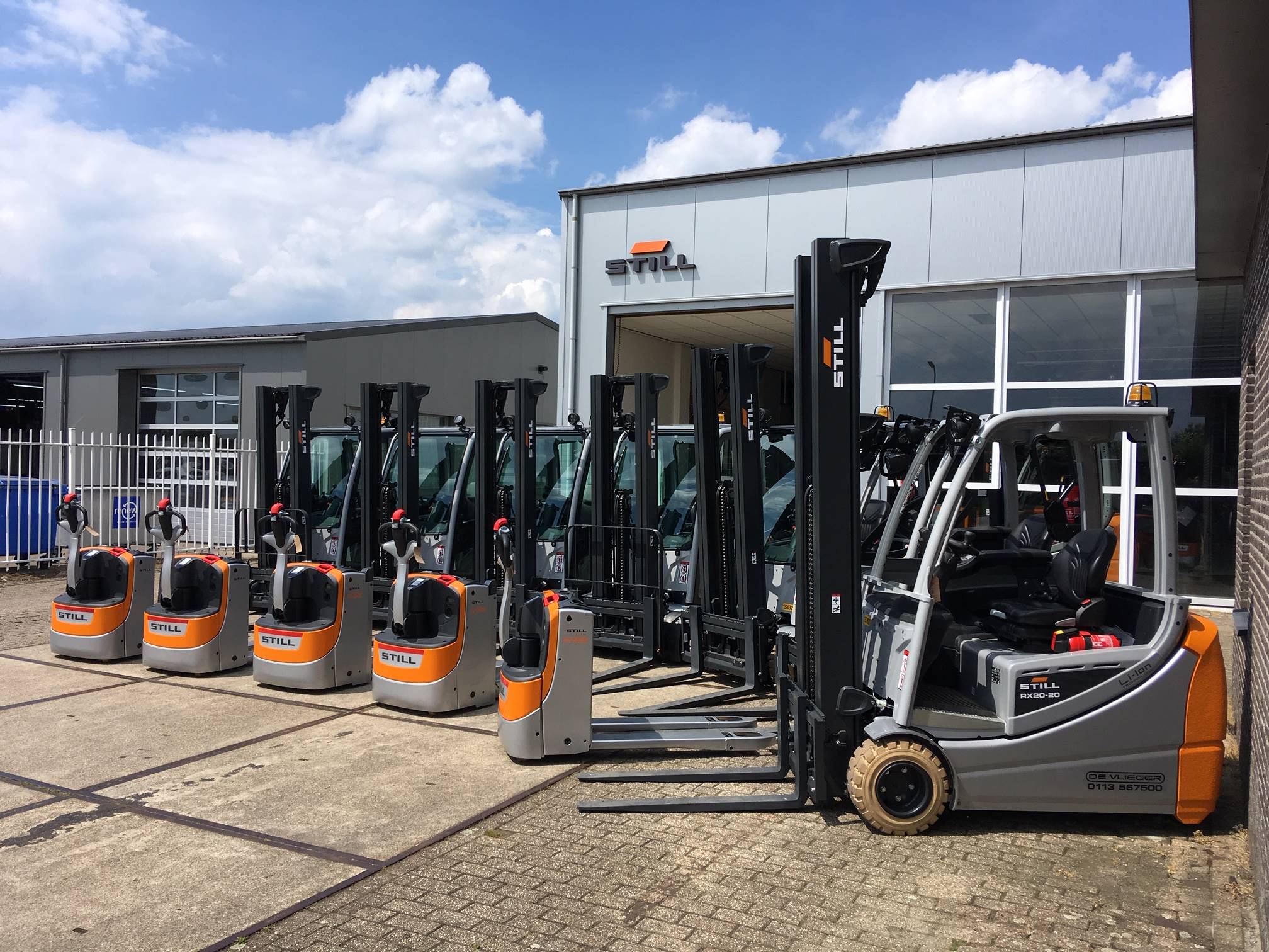 Aflevering 12 x STILL equipment