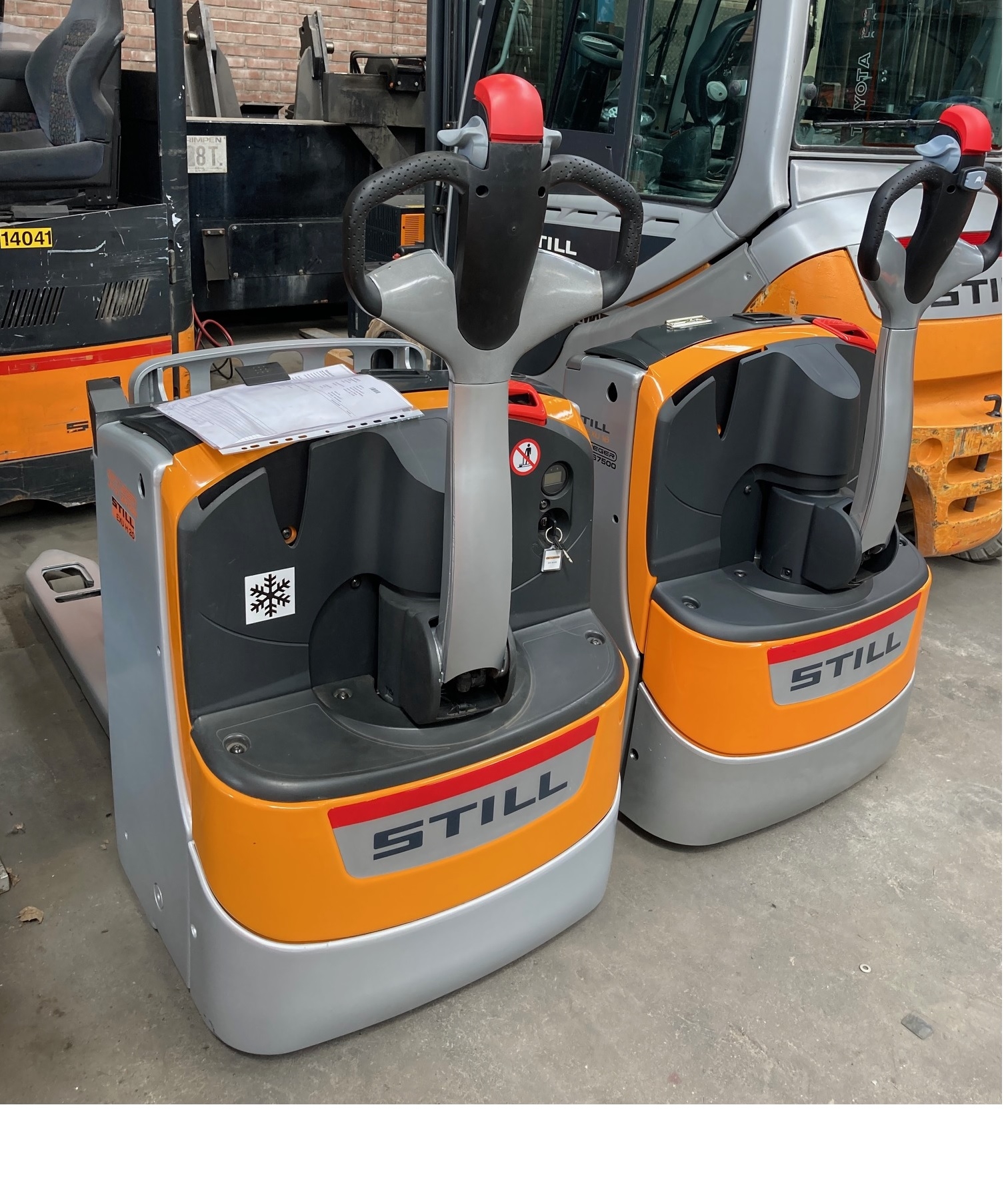 2 x STILL EXU afgeleverd